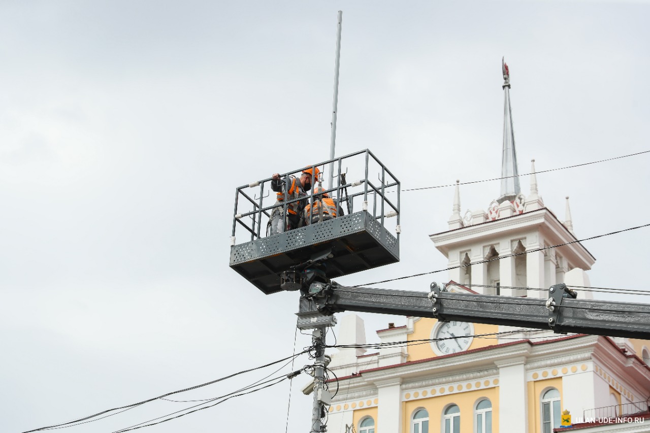 В Улан-Удэ ​МБУ «Горсвет» приобрел новую автовышку для высотных работ